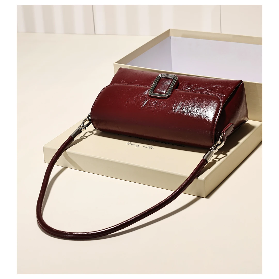 GXFMOD小众品牌法式真皮腋下包2025秋冬新款红色法棍包单肩斜跨包