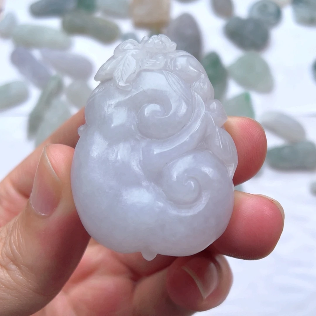 定制翡翠未镶嵌如意