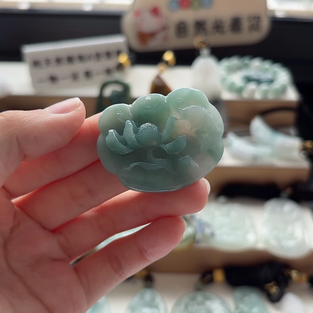 颈饰未镶嵌翡翠翡翠