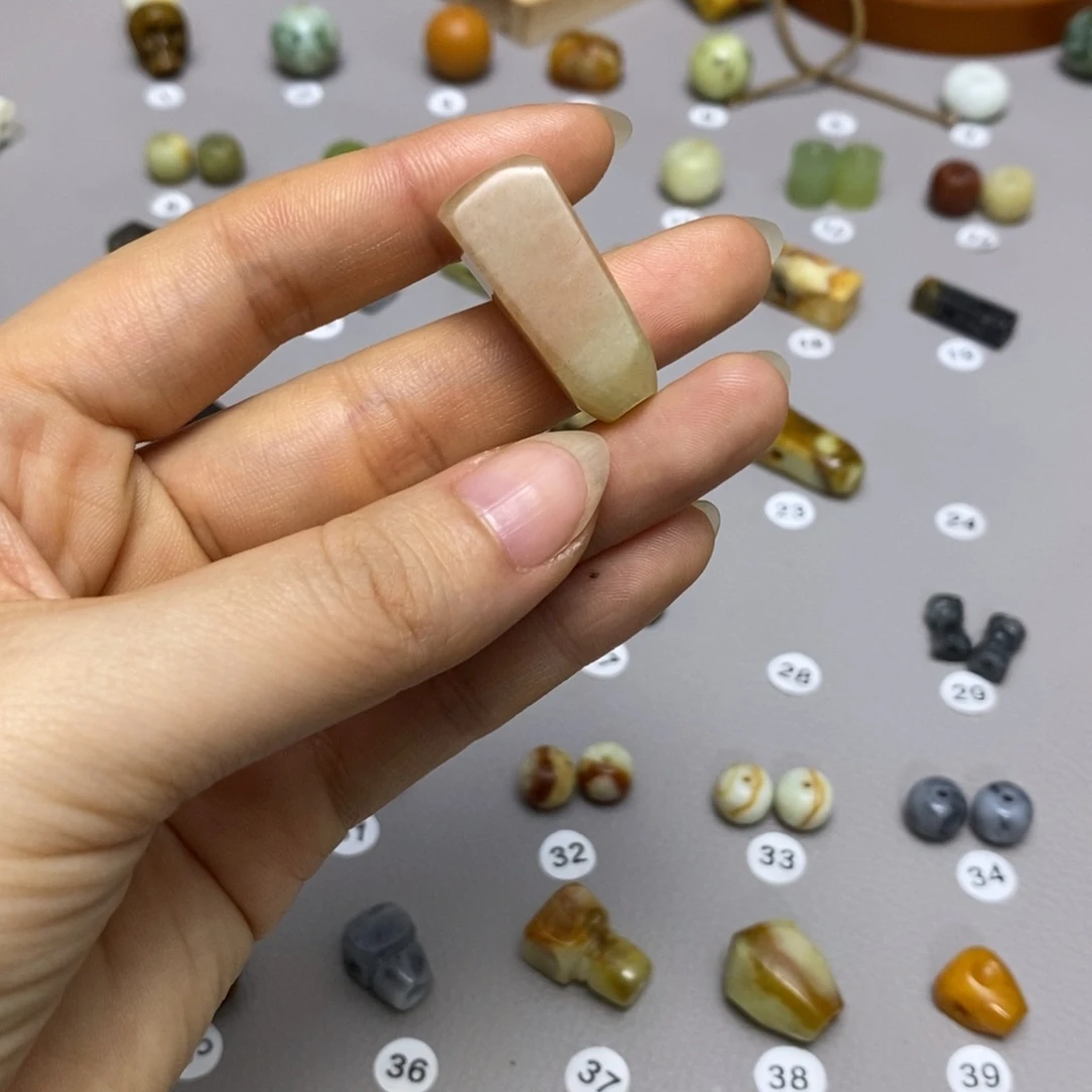 蛇纹石玉配饰合金用****5