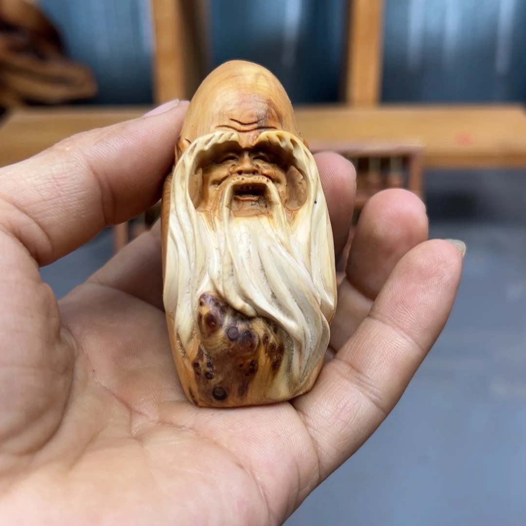 亮***哥木崖柏木摆件手把件