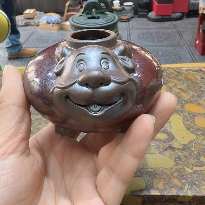 铁陶花器一个，瓷。。。