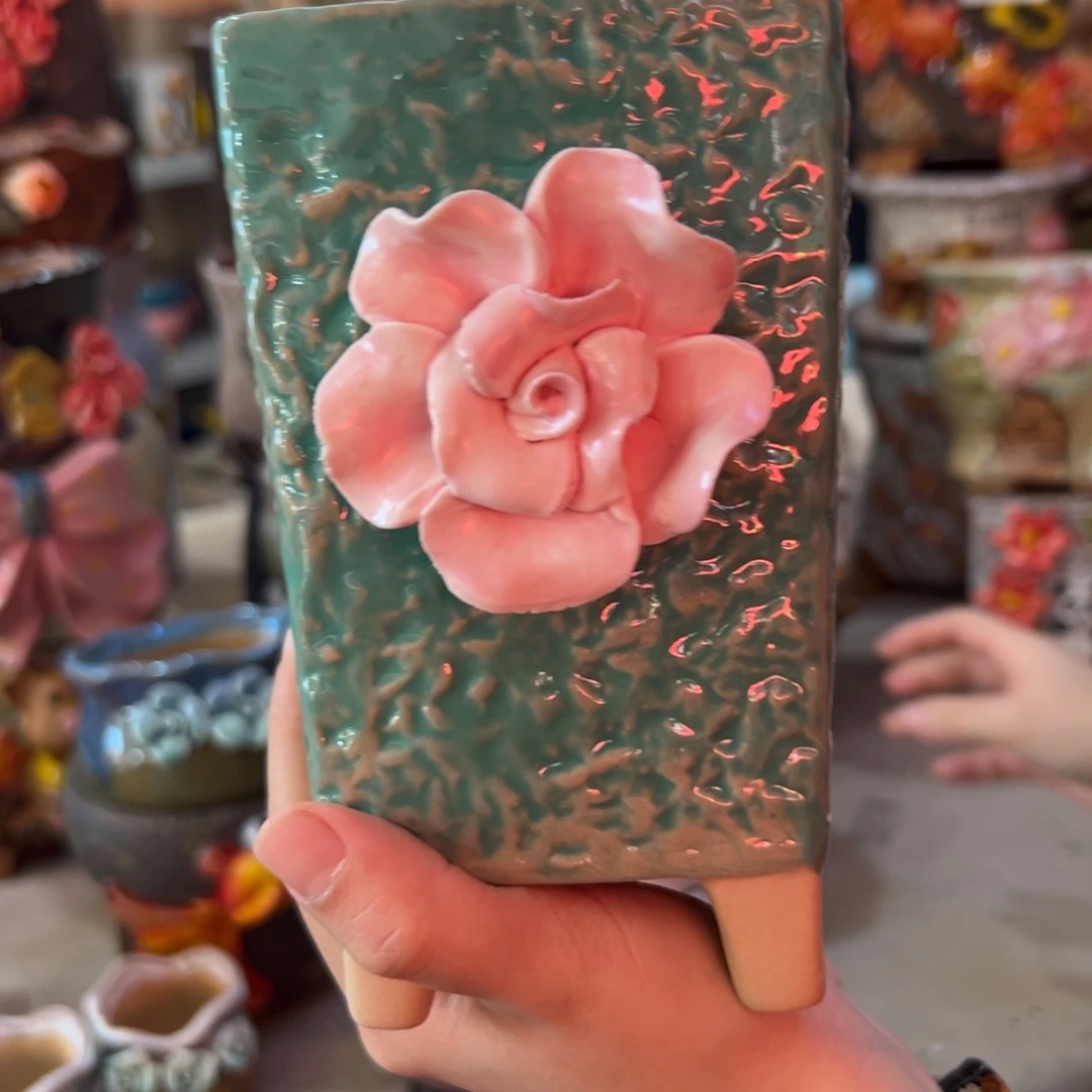 花盆，满20发货爱退款拉黑