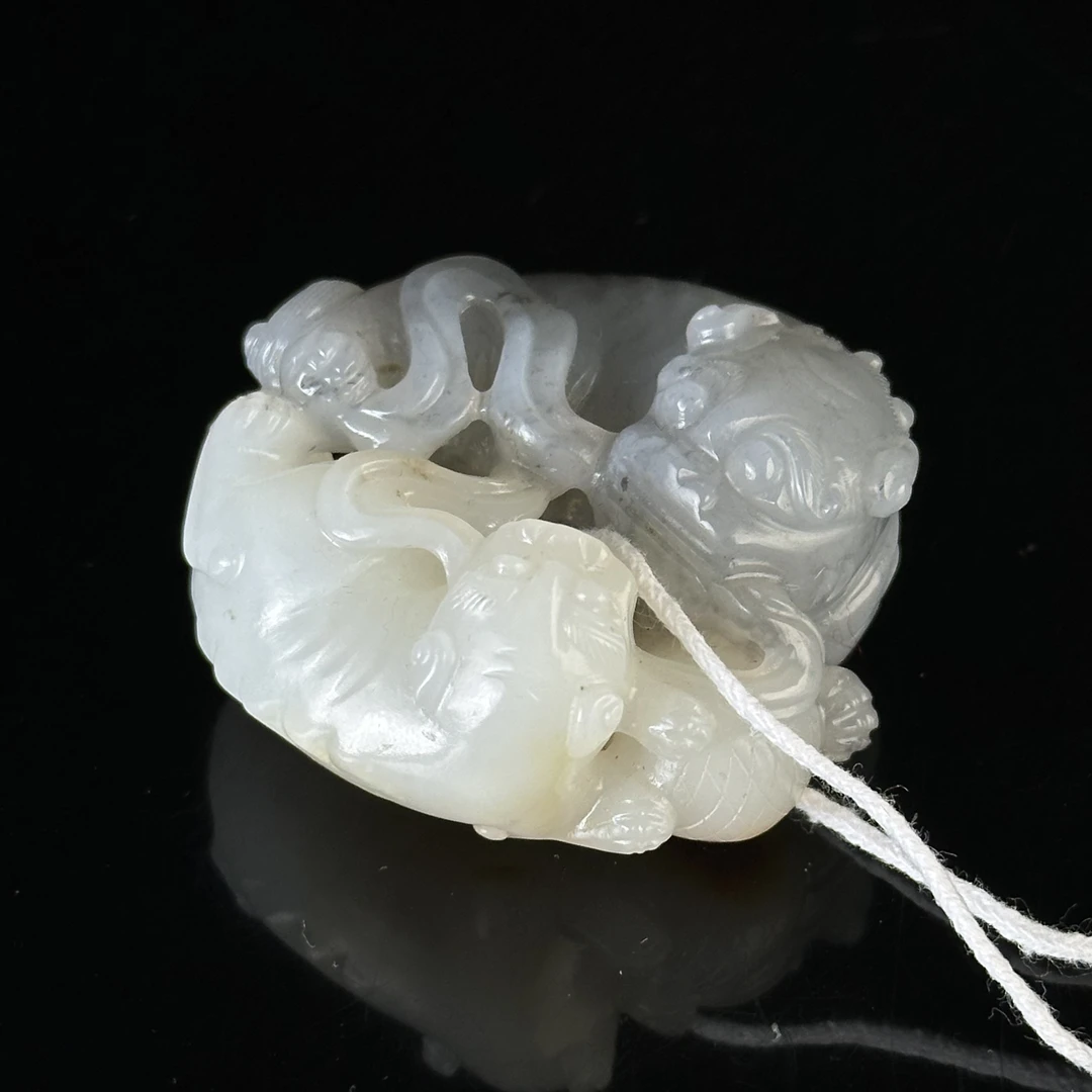 清和田玉巧雕狮子绣球把件 ZR300115011*【上海兰馨】