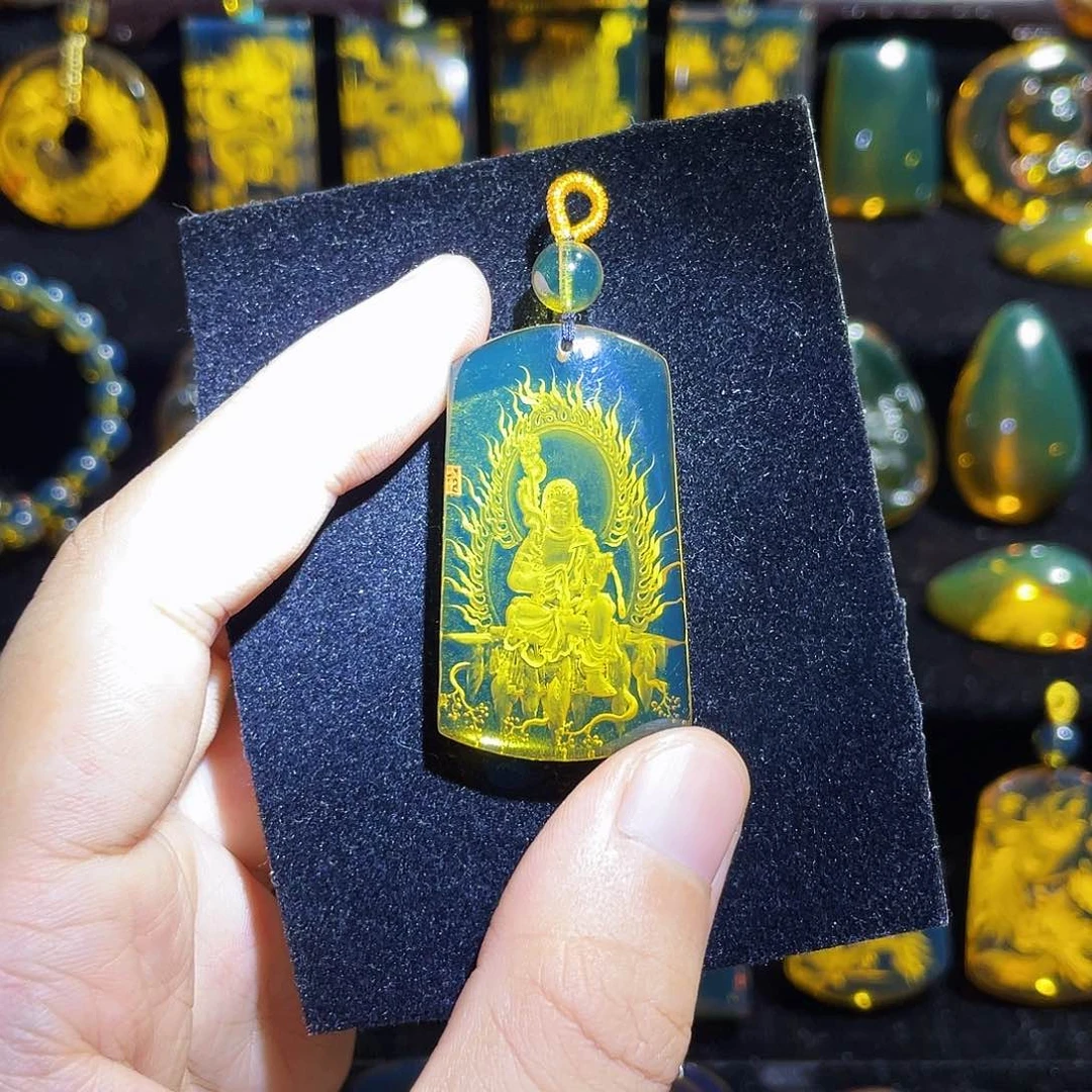 琥珀颈饰未镶嵌蓝珀不动明王阴雕吊坠净水