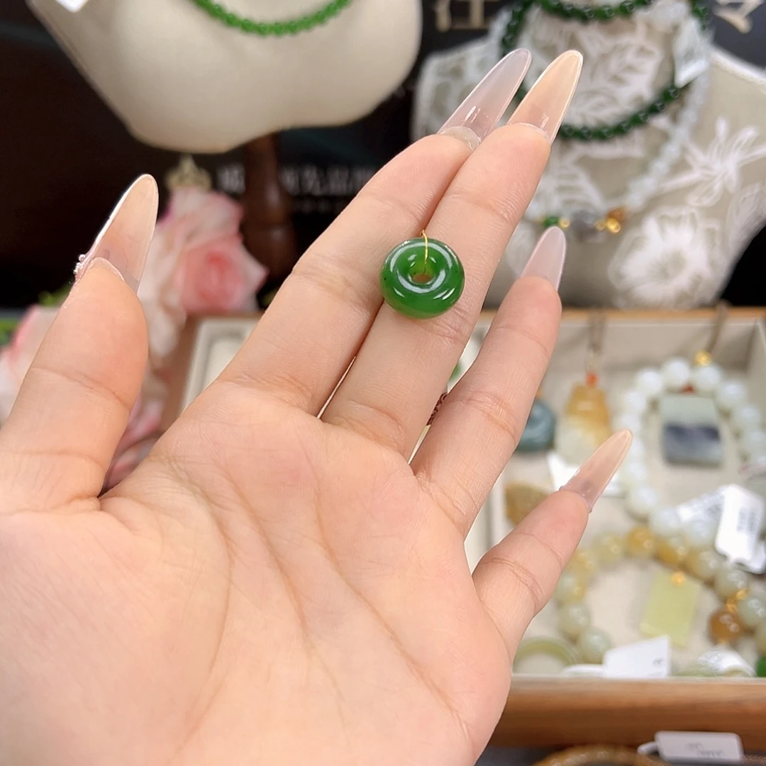 和田玉未镶嵌颈饰sj