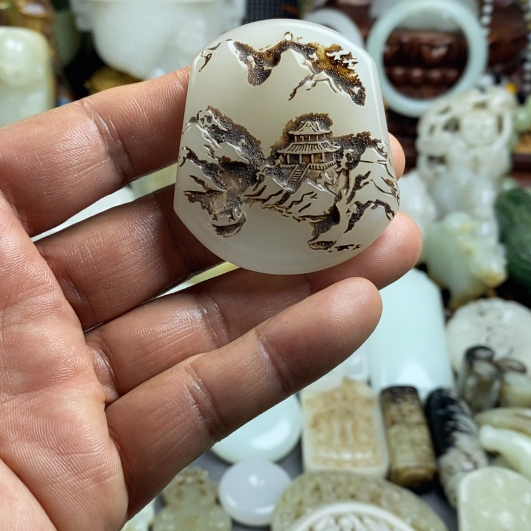 和田玉（糖玉）未镶嵌颈饰