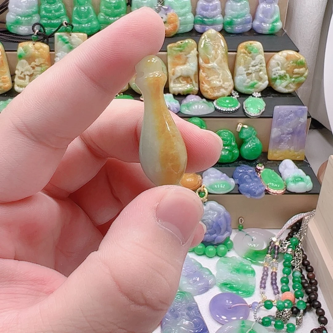 翡翠银S925镶嵌吊坠(赠链)