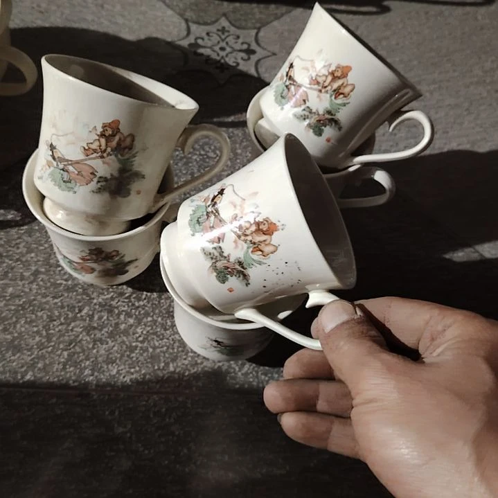 碗陶瓷盘子碗啥都有有微瑕不介意品相去拍