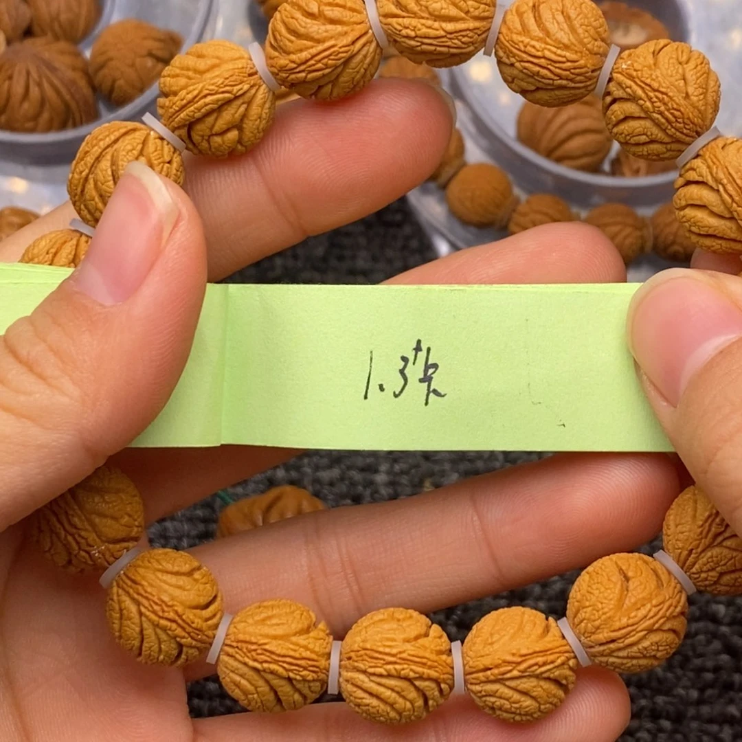 秦岭山脉龙纹桃核 18