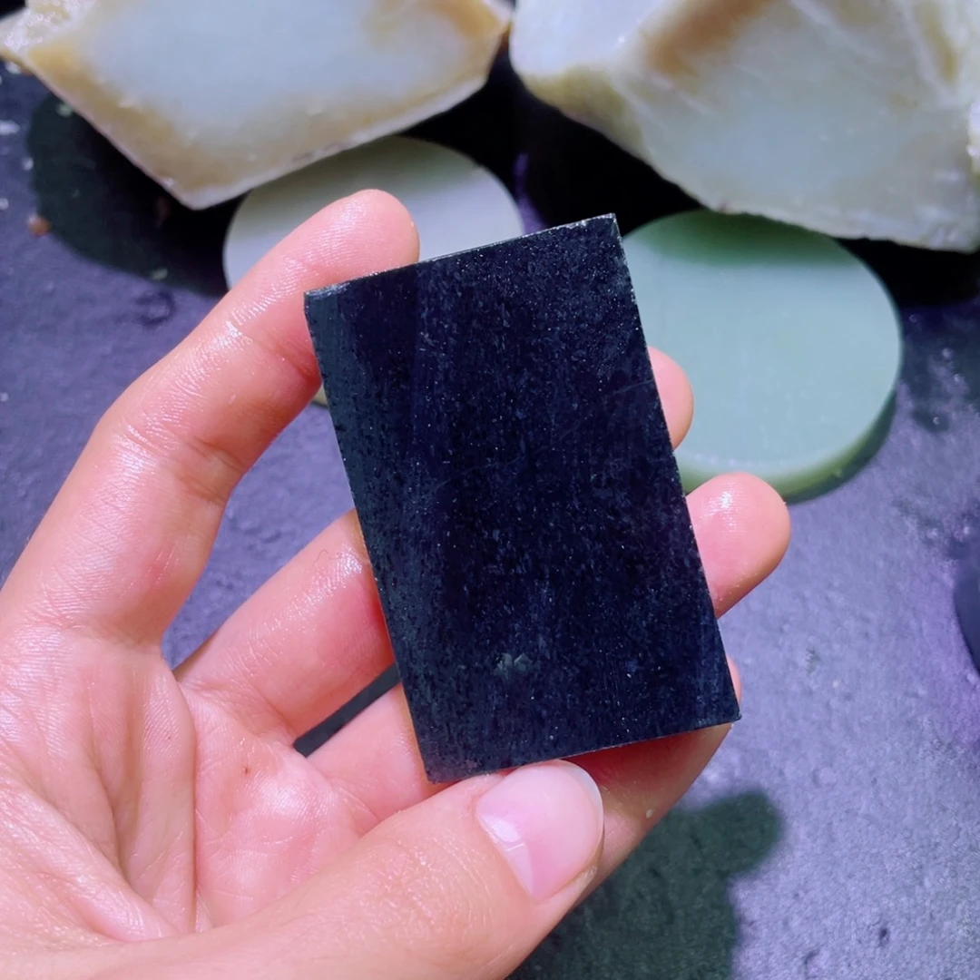 和田玉未镶嵌珠宝半成品