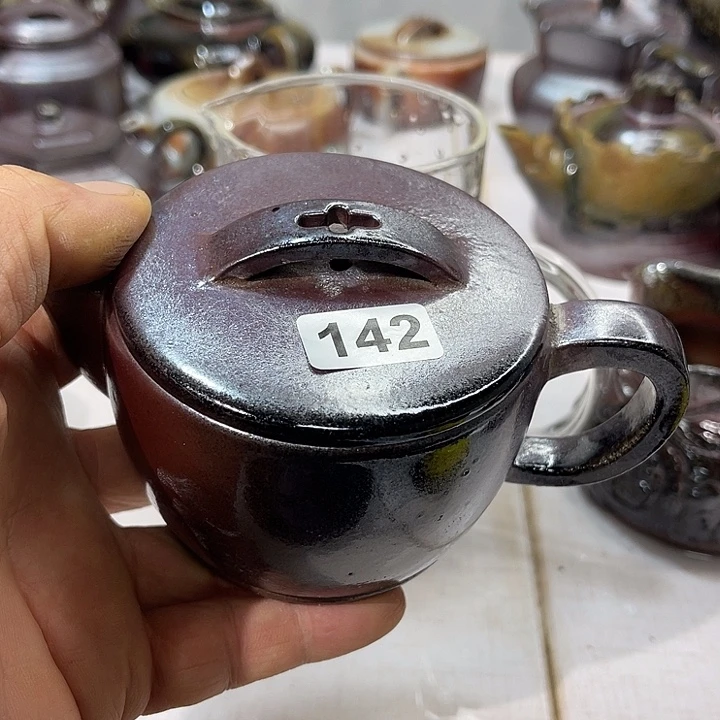 茶壶紫砂142¥¥¥¥¥¥¥¥