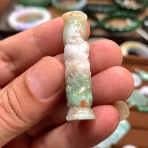 【闪购商品】颈饰未镶嵌翡翠真*