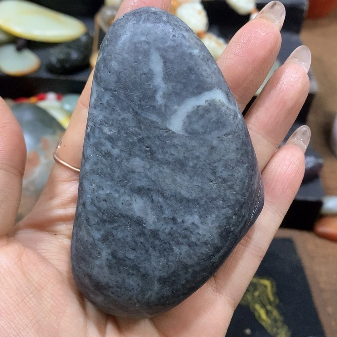 未镶嵌和田玉（子料）把件