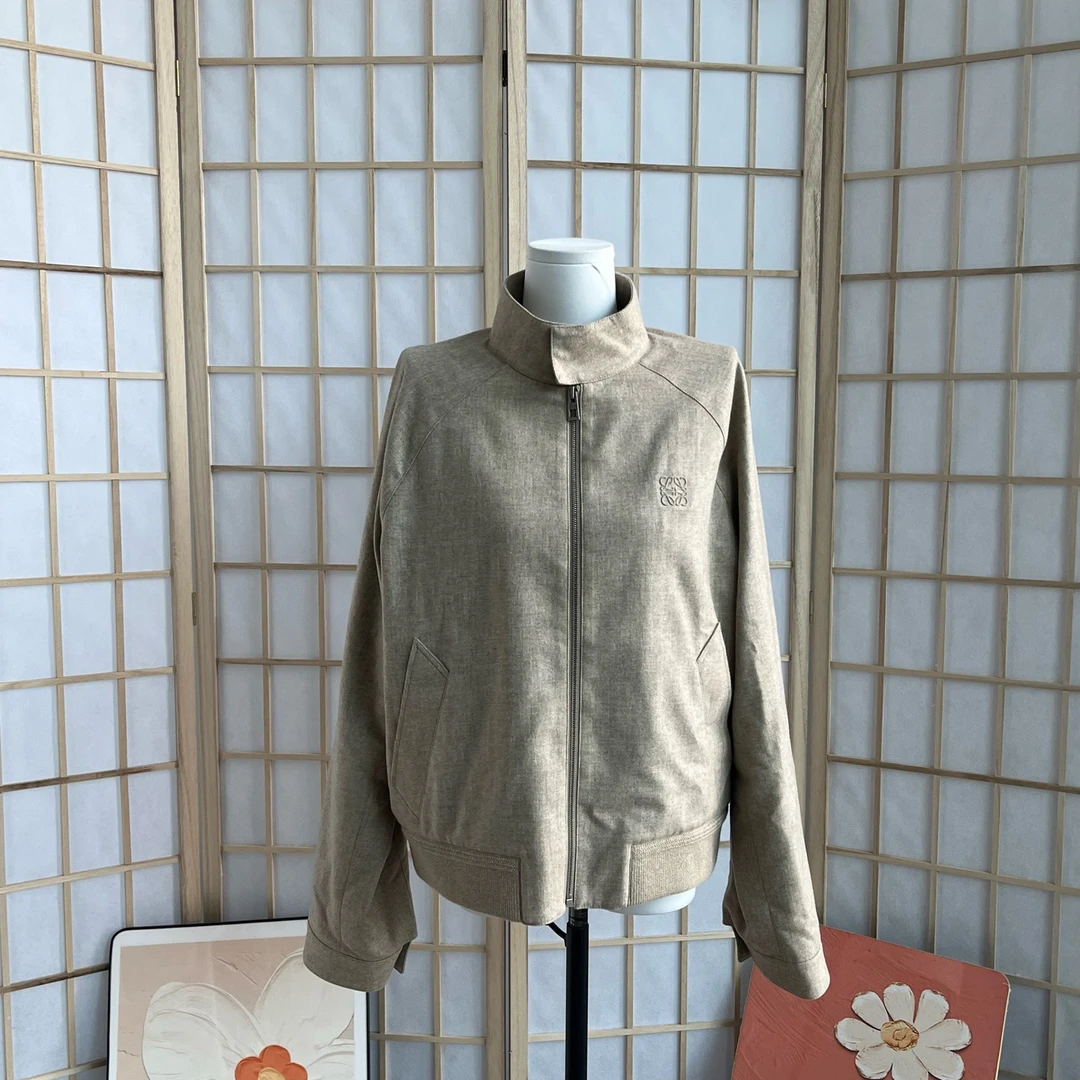 99新 LOEWE/罗意威 jb74 loewe 燕麦色 外套 全新 46码 胸围122
