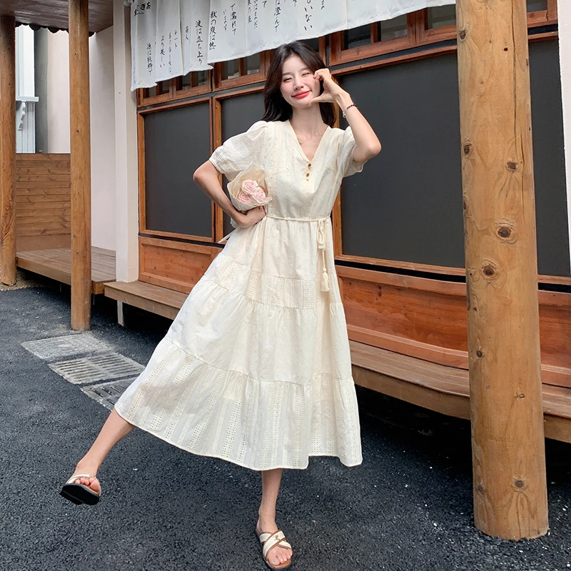 新中式甜美v领连衣裙女夏2025新款设计感小众显瘦女生韩系ins衣服