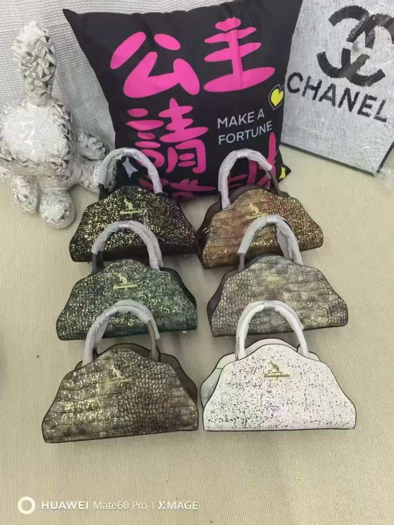 小方包文艺风鳄鱼纹欧美风手提包轻奢时尚休闲重工