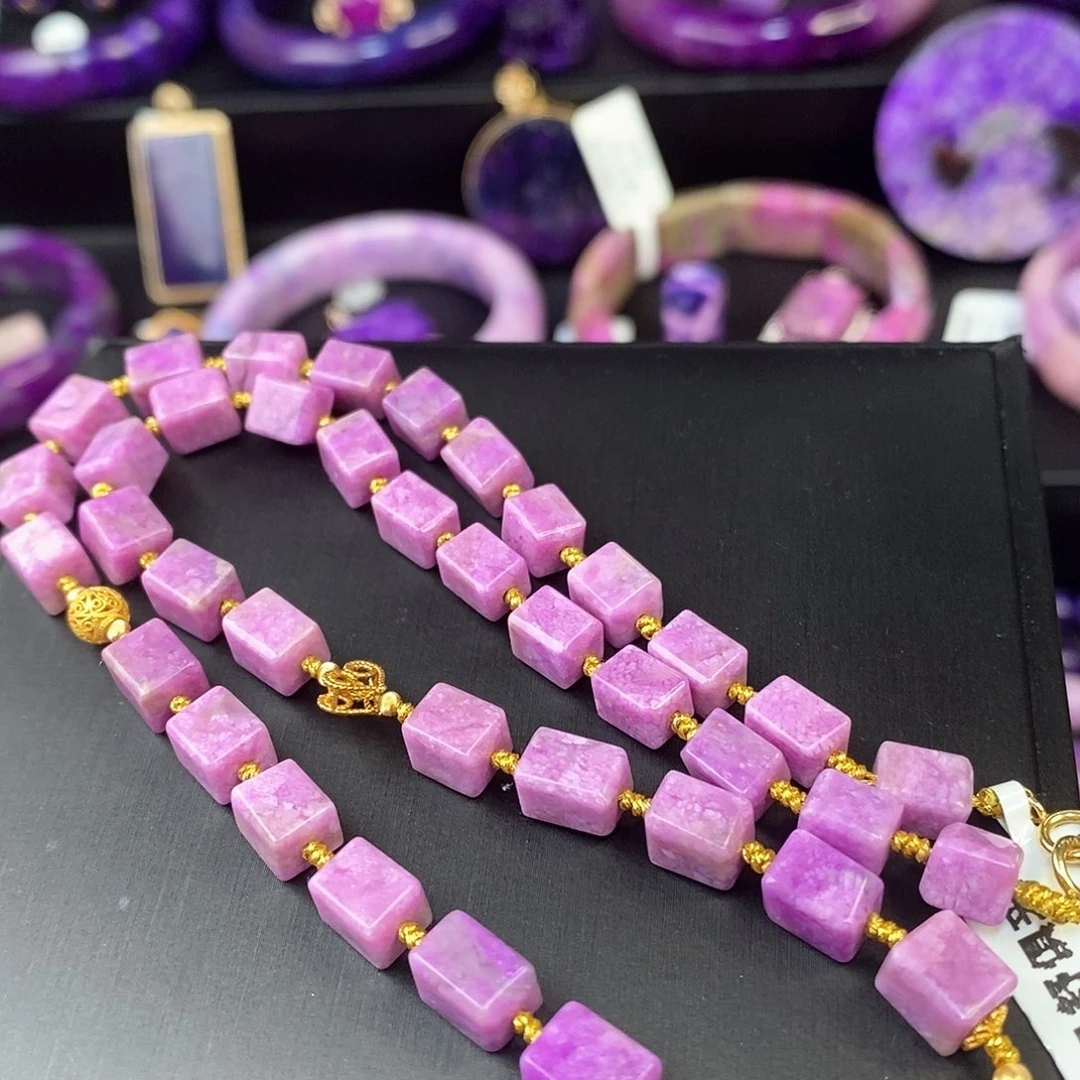 苏纪石（舒俱来）颈饰18K金镶嵌