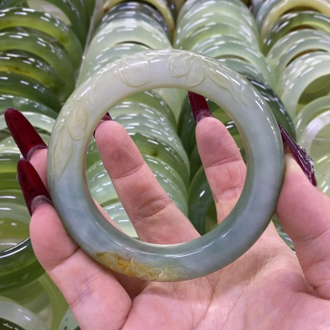 蛇纹石玉未镶嵌手镯