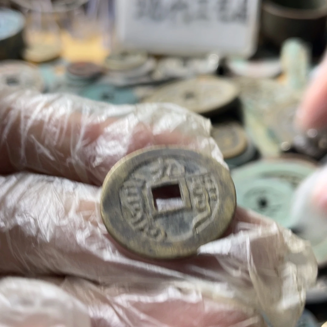 铜现代工艺品学习币