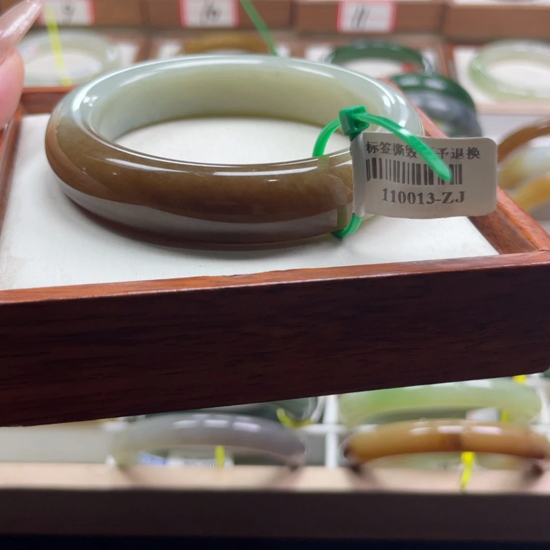 和田玉手镯未镶嵌57 58