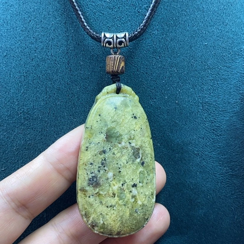 【闪购商品】蛇纹石玉吊坠未镶嵌