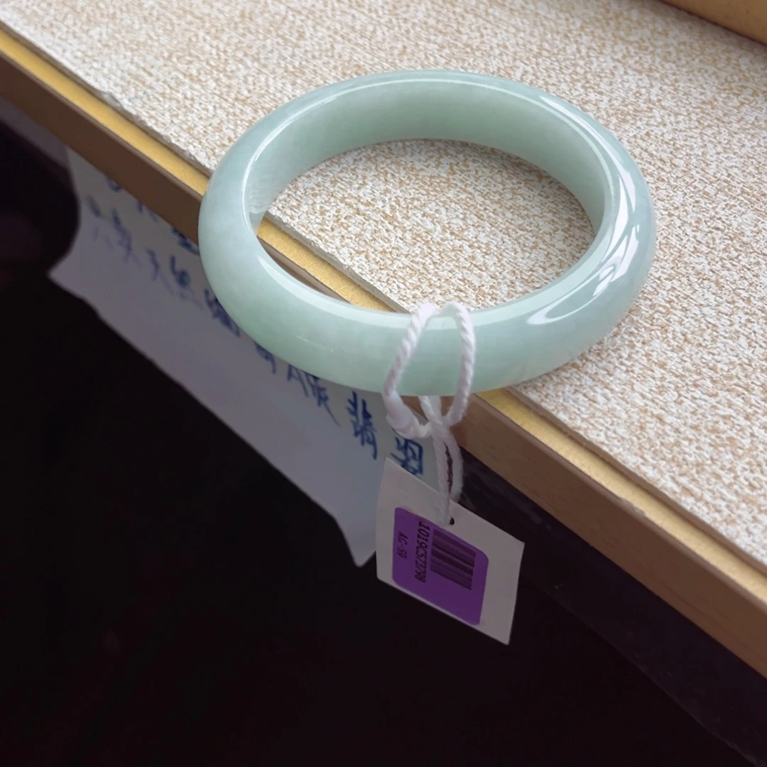 翡翠未镶嵌手镯手镯