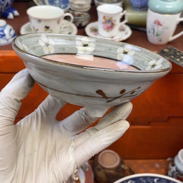 他家瓷器真美…开播了