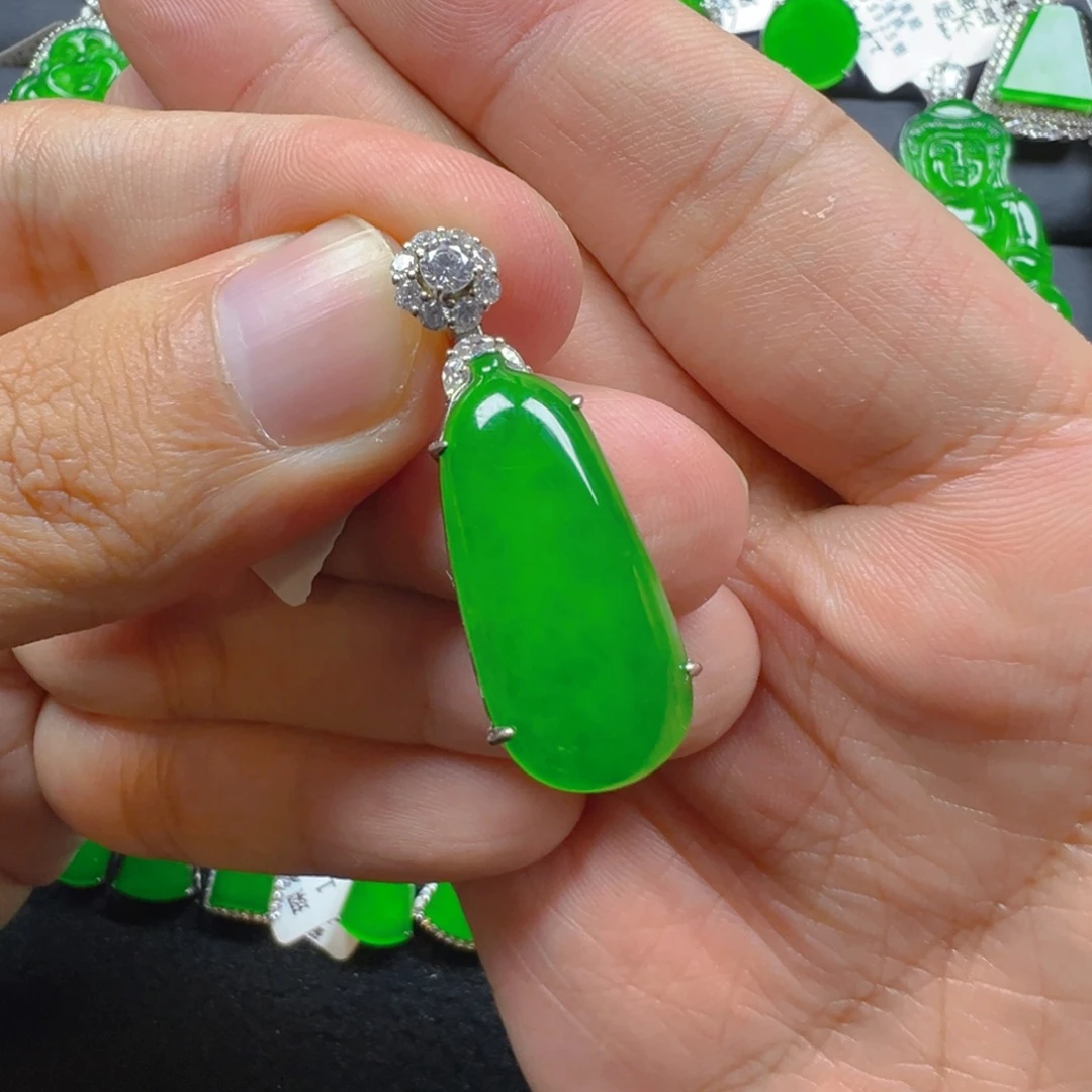 翡翠银S925镶嵌颈饰