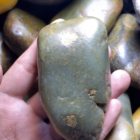 未镶嵌和田玉（糖玉）挂件