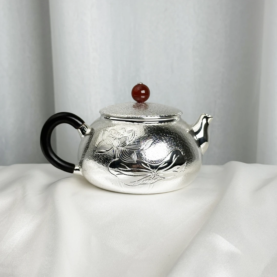 新品--荷花小壶手工银壶999