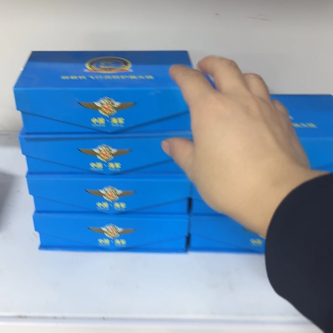 眼镜…..哈哈哈哈哈哈6677777