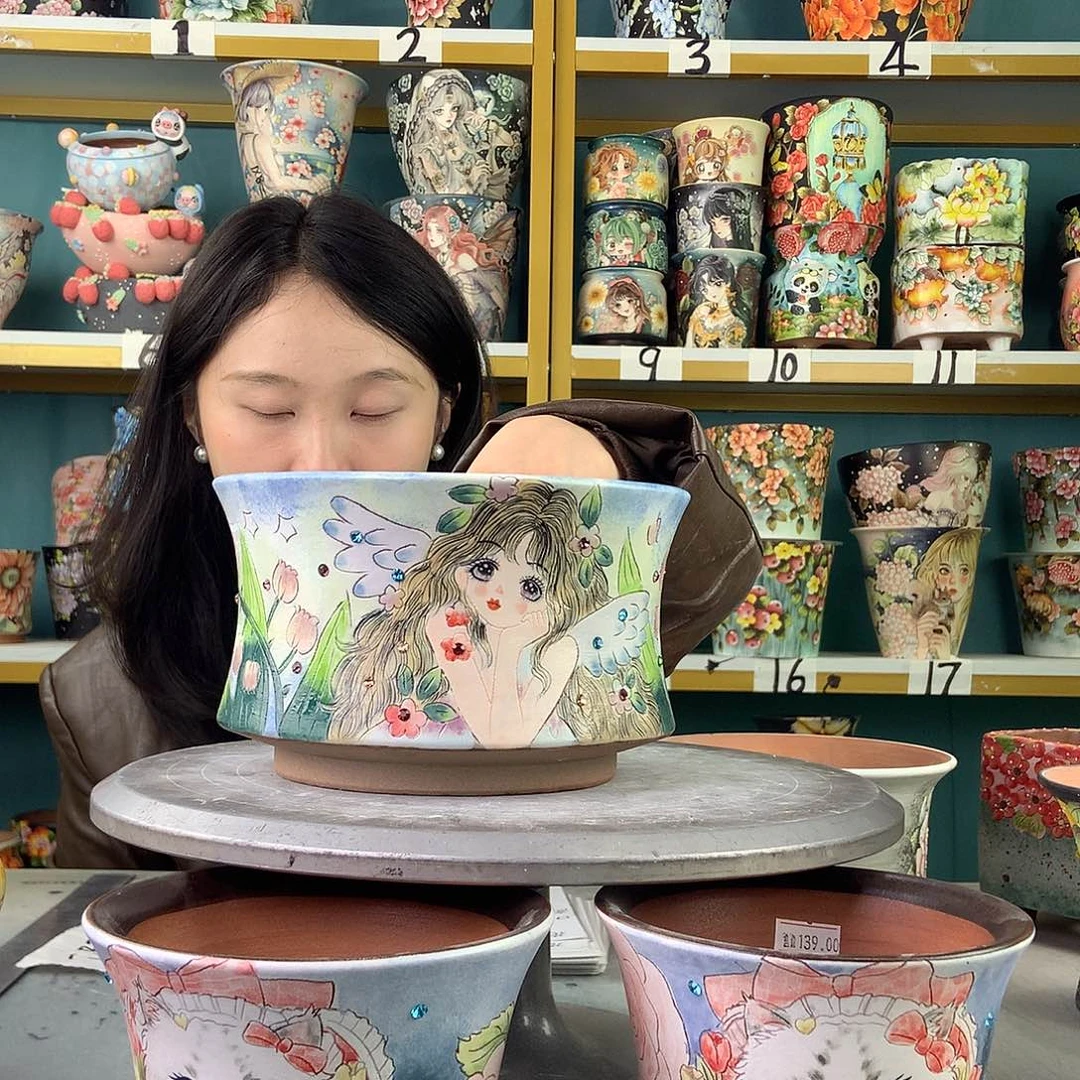 陶景德镇手工花盆733