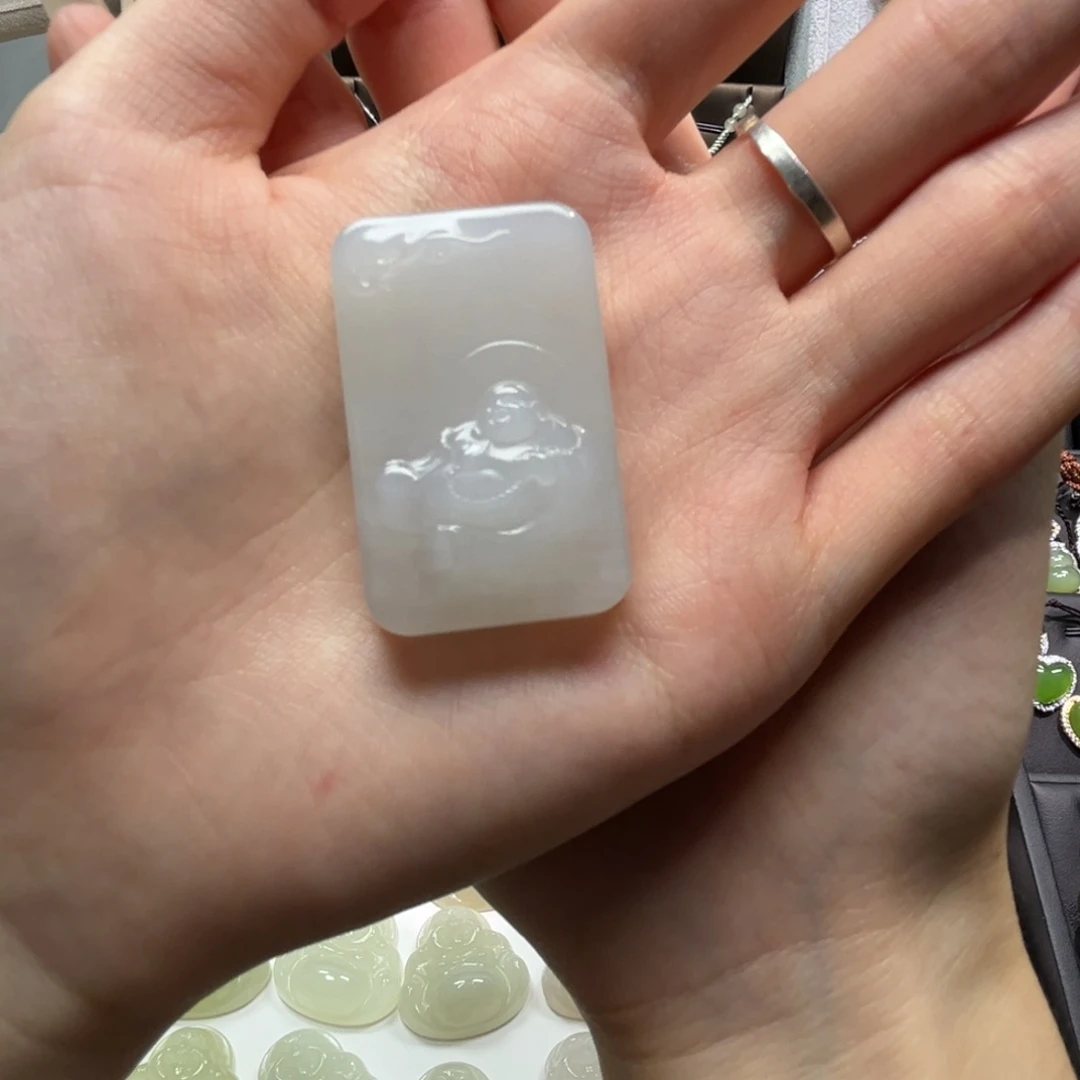 飞***燕和田玉未镶嵌吊坠(不含链)