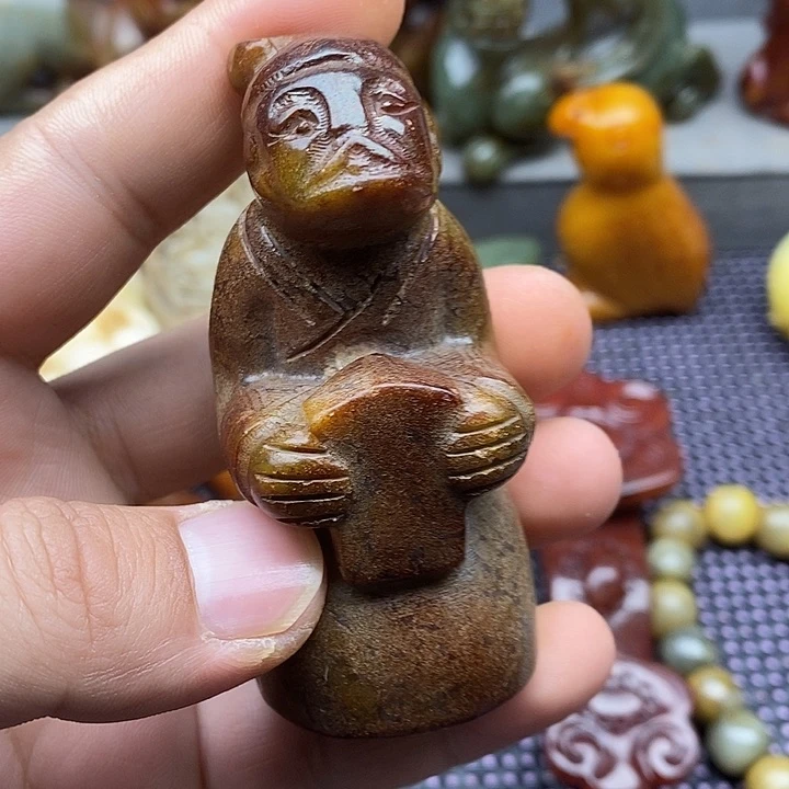 未镶嵌蛇纹石玉颈饰