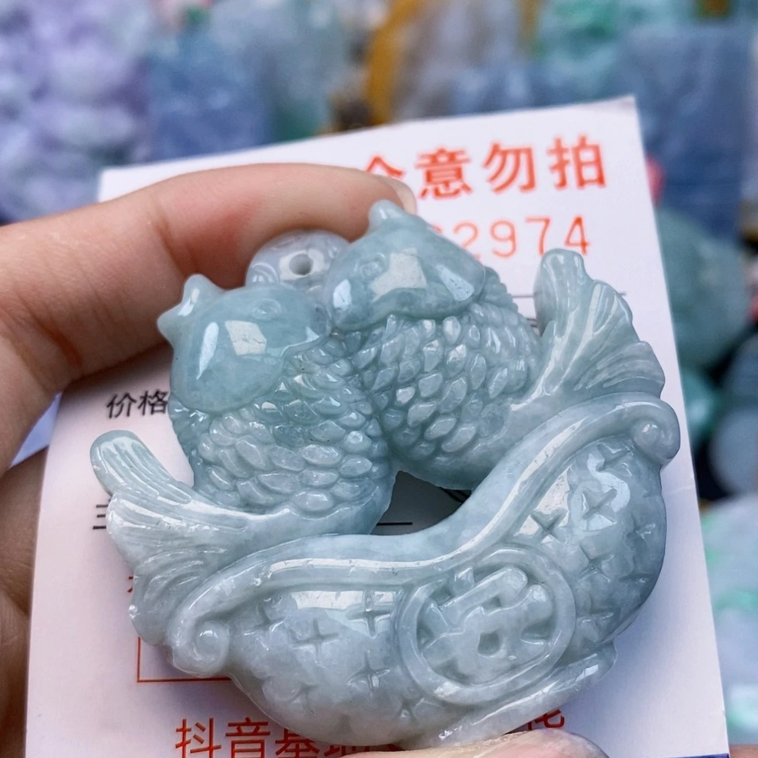 吊坠(不含链)未镶嵌翡翠