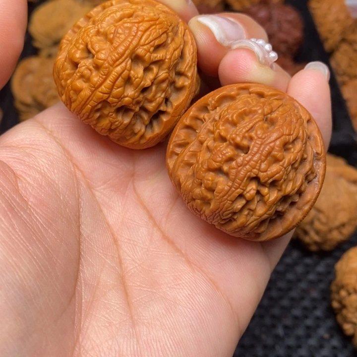 秦岭野生文玩核桃39