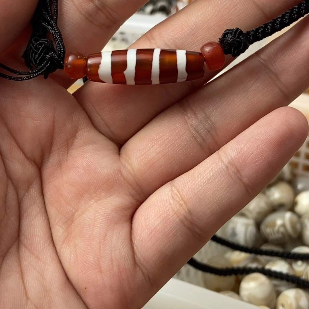 若***已未镶嵌散珠玛瑙/玉髓
