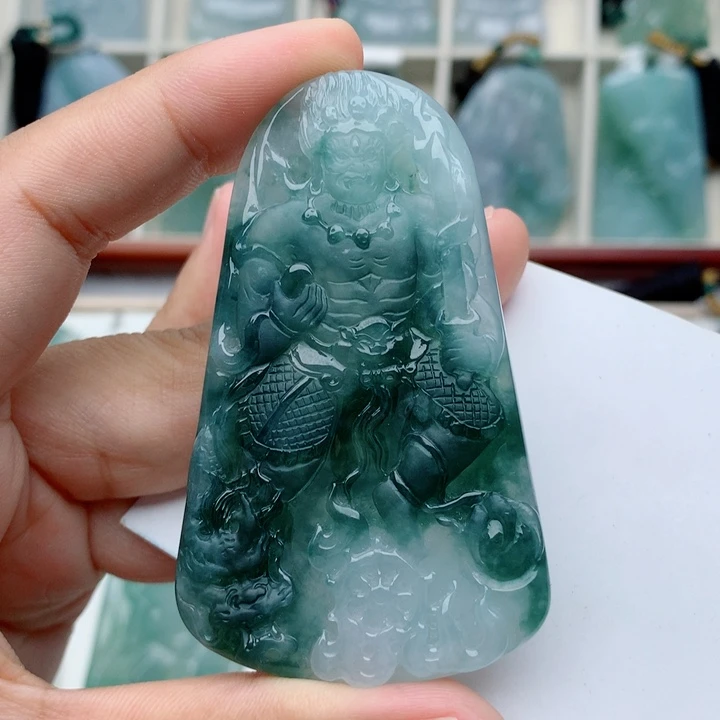 颈饰未镶嵌翡翠御龙不动