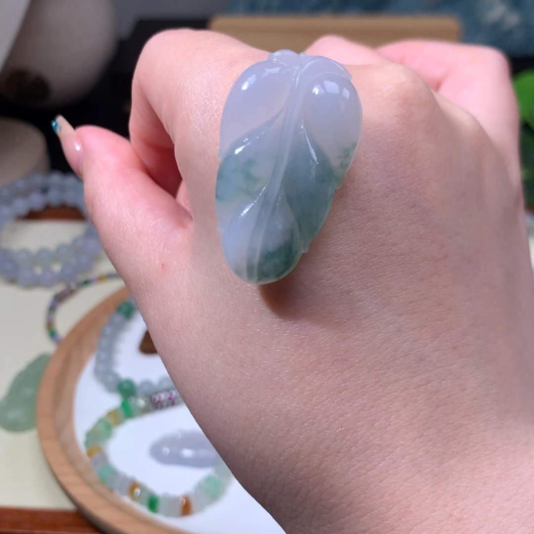定制翡翠未镶嵌叶子