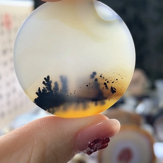 玛瑙/玉髓颈饰未镶嵌