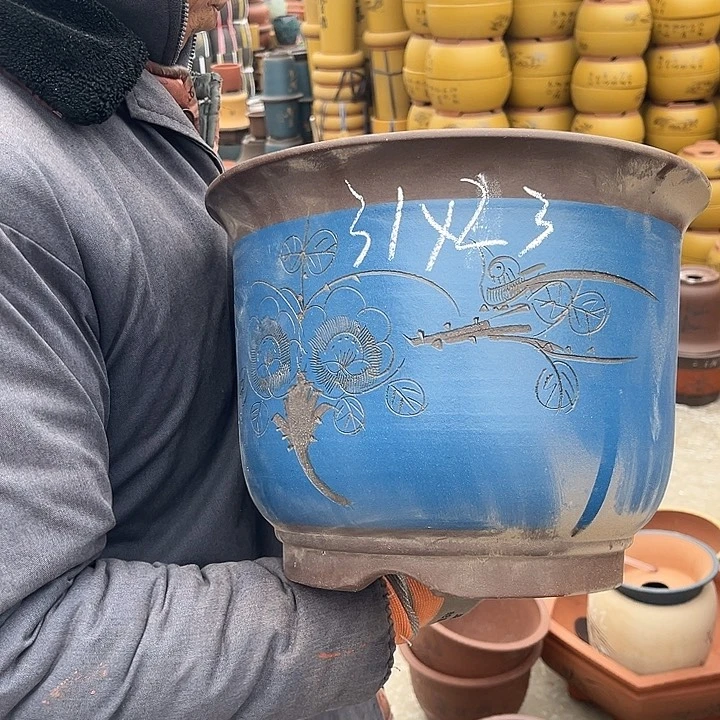 紫砂紫砂花盆和小盆栽