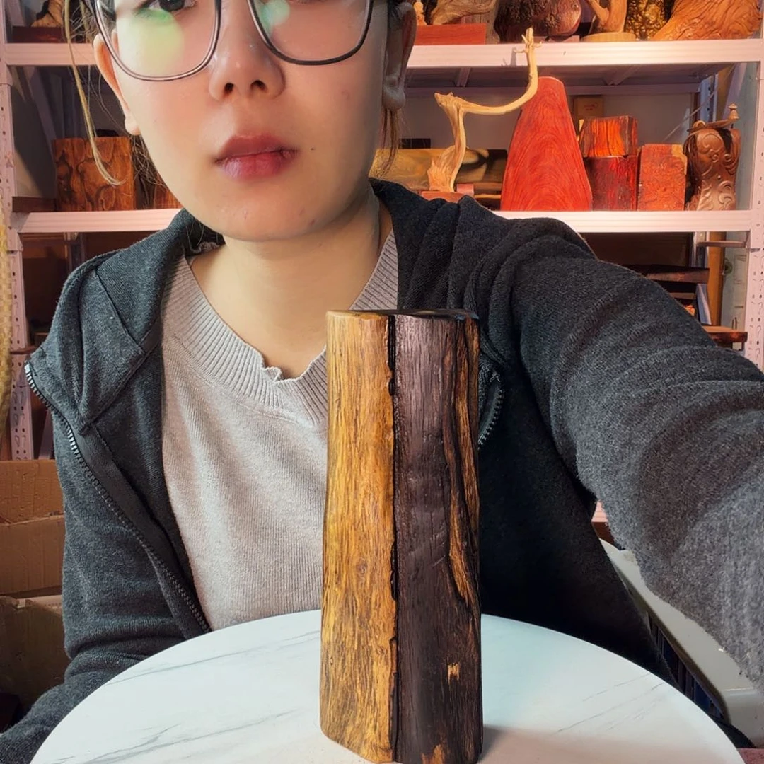 紫檀木类端景台闹*