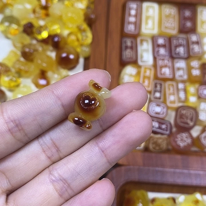 吊坠橄榄核糖果79