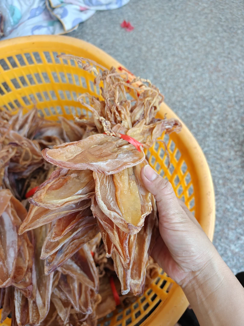 福建小岞手钓鱿鱼母纯日晒海鲜干货肉厚鲜甜