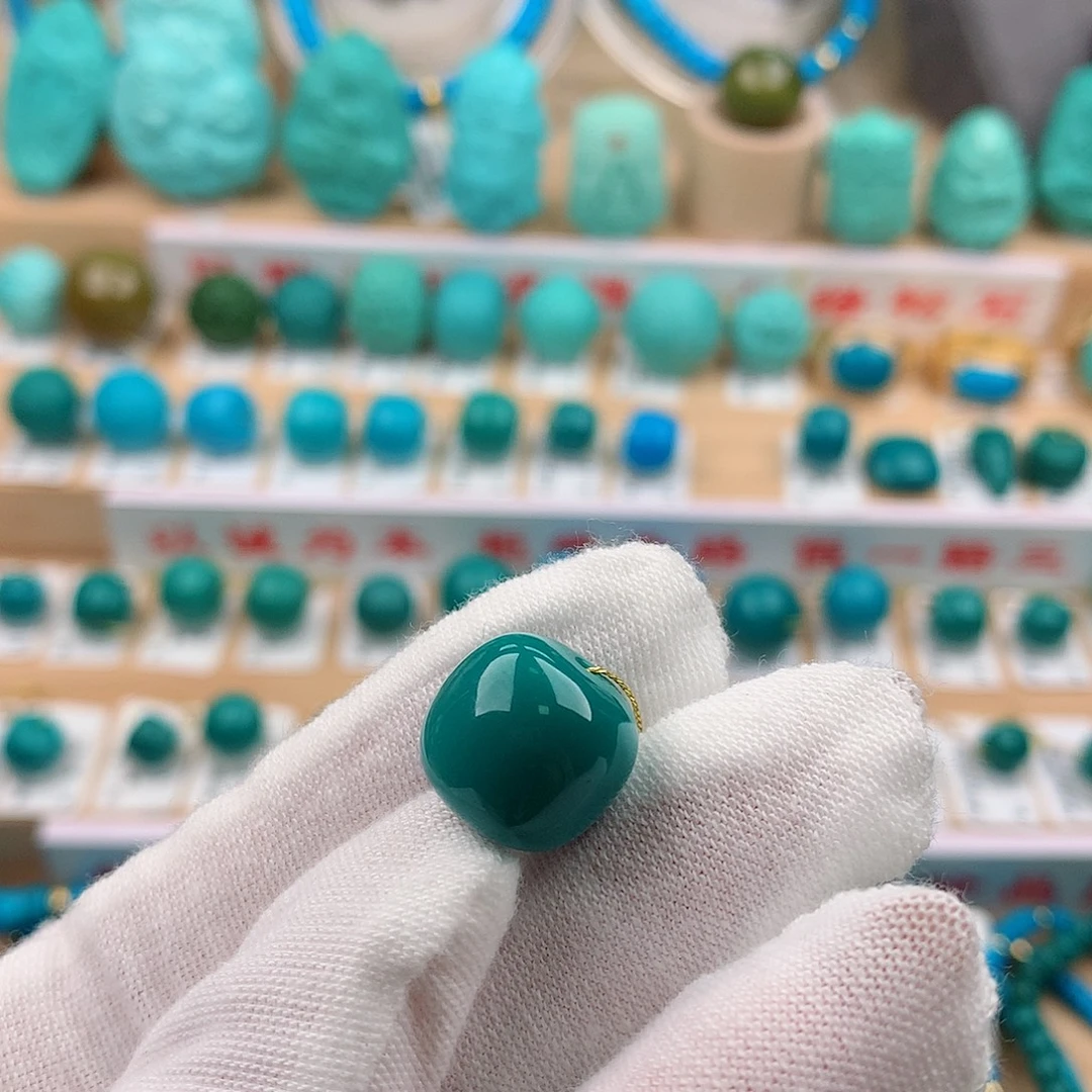 绿松石未镶嵌珠宝奇石13.4-12.4