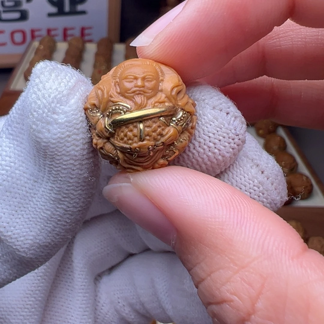 把件猴头核桃镶嵌款真武大帝全品有正常封口线