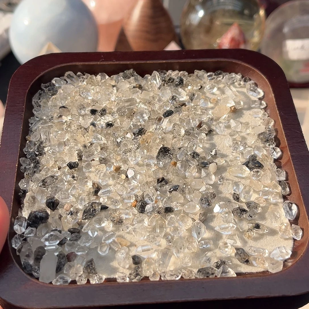 水晶珠宝半成品未镶嵌118 黑闪灵一盘