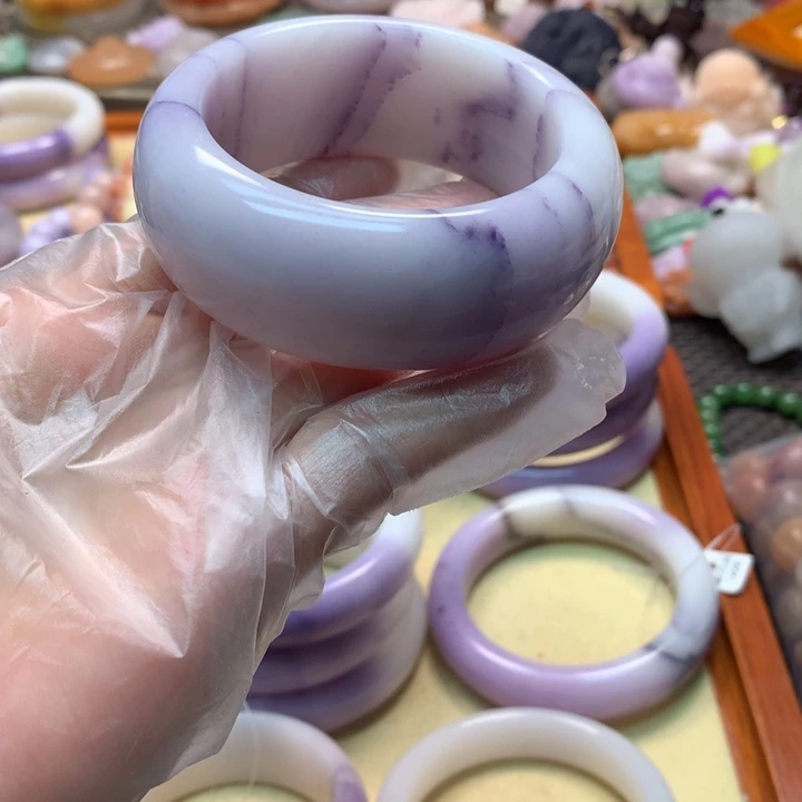 石英岩玉未镶嵌紫白轮胎53