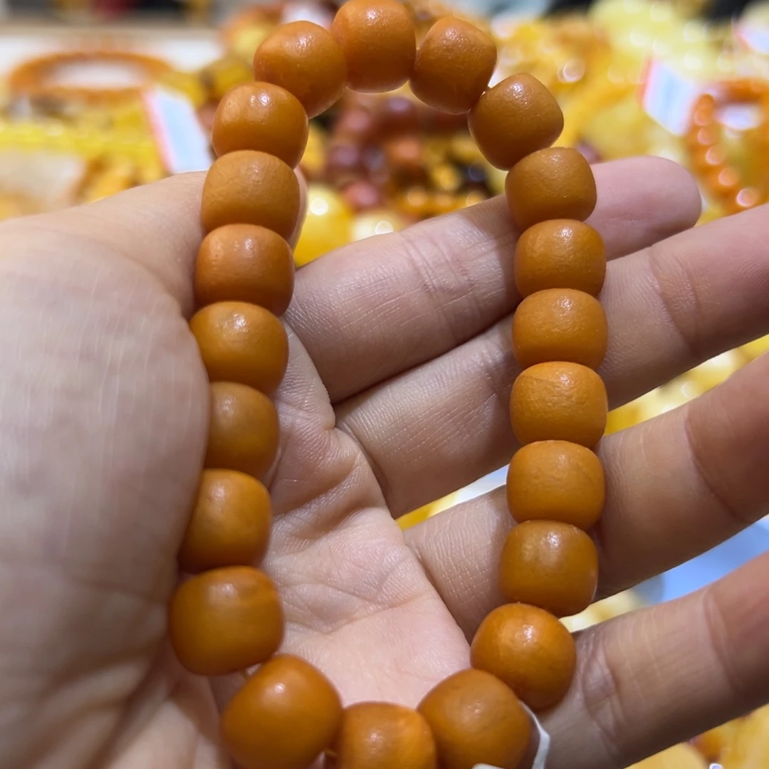 未镶嵌琥珀珠宝奇石